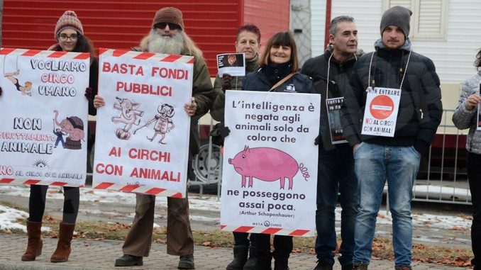 Manifestazione contro il circo con gli animali 1