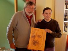 Giovanni Botta, una Bic e una tavola di legno per la magia di un ritratto 2