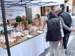 Folla in festa a Canale per Bun ben bun e bel. Ecco le foto 5