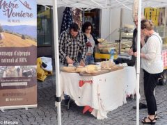 Folla in festa a Canale per Bun ben bun e bel. Ecco le foto 9