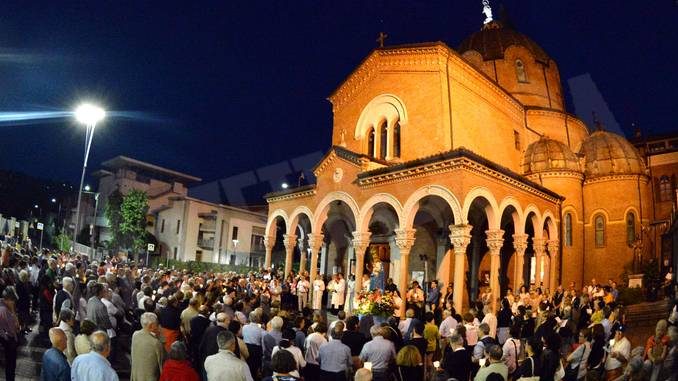 Alla Moretta il mese di maggio si chiude con la processione in onore alla Madonna