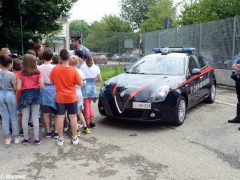 Gli studenti di Alba in visita alla caserma dei Carabinieri