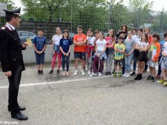 Gli studenti di Alba in visita alla caserma dei Carabinieri 2