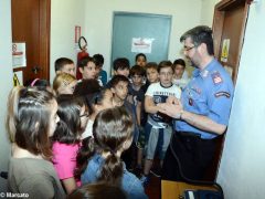 Gli studenti di Alba in visita alla caserma dei Carabinieri 8