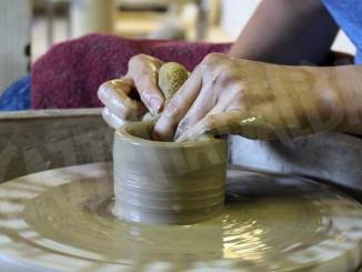 La ceramica, un corso per bambini a palazzo Traversa