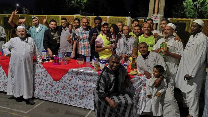 Alba: oltre 300 persone alla cena per festeggiare la fine del Ramadan