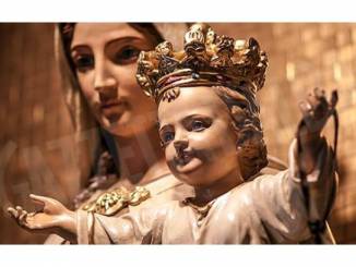 I borghigiani di Madonna dei cavalli festeggiano la Vergine del Carmelo