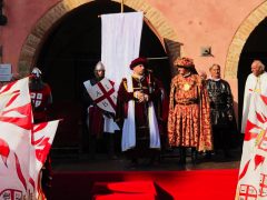 Cirio chiede che Alba possa tornare a correre il palio di Asti