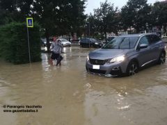 Sottopassi e garages allagati a San Cassiano e in corso Europa