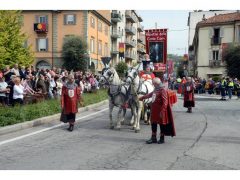 Doppia vittoria per Borgo Moretta. Ecco le foto di palio e sfilata