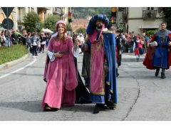 Doppia vittoria per Borgo Moretta. Ecco le foto di palio e sfilata 2