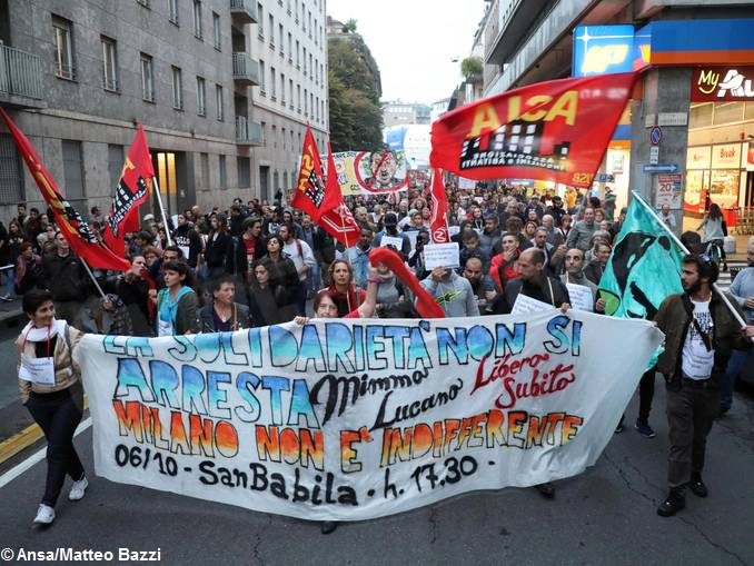 Botta continua di slogan squadristi 1