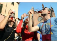 Una folla di appassionati alla 20ª Festa del vino, ecco le foto 2