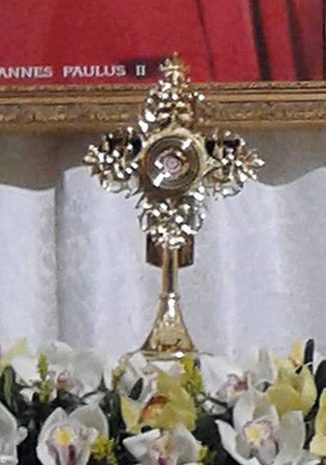 Domani arriva ad Alba la reliquia di san Giovanni Paolo II 2