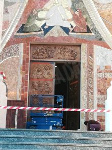 Nuovo portale per il santuario della Madonna dei fiori a Bra