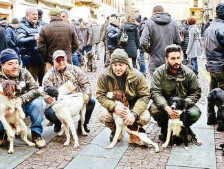 Un convegno e la sfilata dei cani chiudono la stagione del tartufo