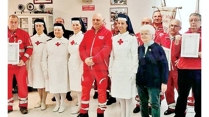 Premiati a Canelli 26 volontari attivi nella Croce rossa