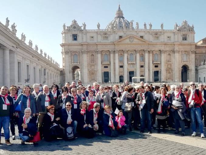 Novanta pellegrini Ail di Cuneo hanno incontrato Papa Francesco a Roma