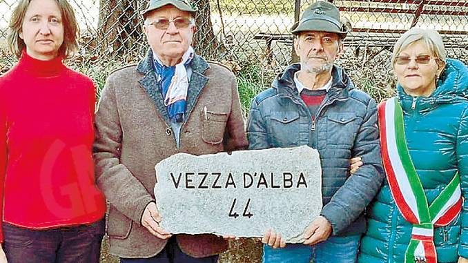 Vezza ha consegnato a Biella una pietra in ricordo della Grande guerra