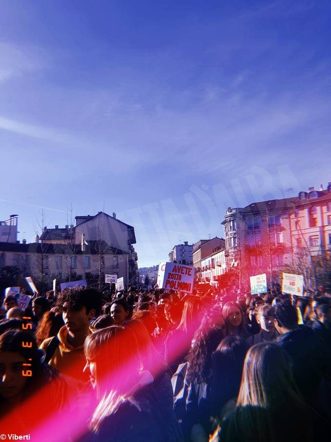 Fridays for future si manifesta ad Alba e in tutto il mondo