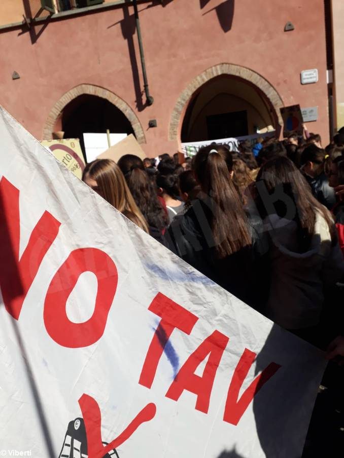 Fridays for future si manifesta ad Alba e in tutto il mondo 8