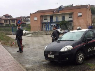 Esibisce ai carabinieri un documento d’identità falso: arrestato a Castagnole un 57enne