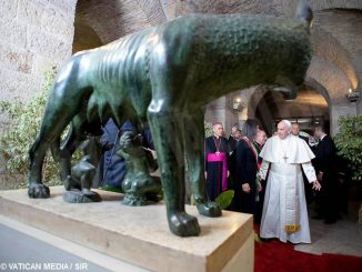 Francesco: la fede genera risorse di creatività e carità