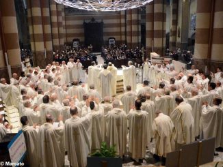 I cristiani non si riducano a fuochi di paglia: gli auguri pasquali  di monsignor Marco Brunetti alla Diocesi 2