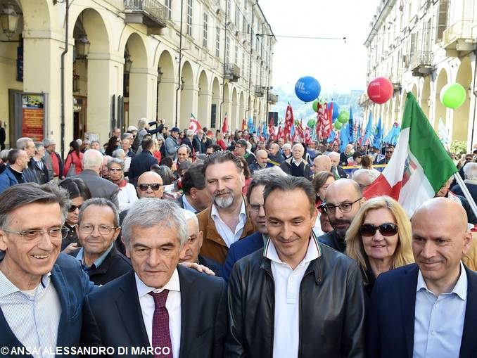 1° maggio: 35mila al corteo di Torino, in piazza 4 candidati regionali