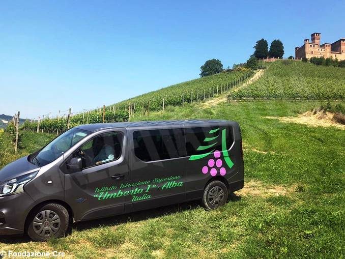 La vigna sotto il castello di Grinzane acquistata dalla fondazione Crc 2