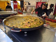 Fotogallery: il mercato europeo in piazza Sarti 3