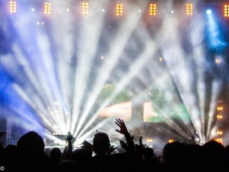 Bevi a Moretta in piazzetta