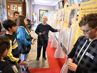 Santi della porta accanto: la mostra lascia il segno nei ragazzi che la visitano