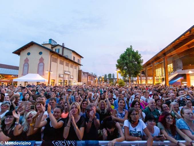 Mondovicino summer festival si è aperto col concerto di Luca Carboni