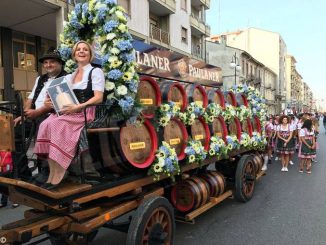 Tutto pronto per la grande parata che apre l'Oktoberfest