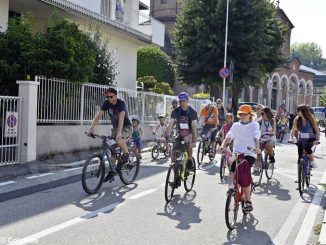 Amici in bici: la pedalata apre la festa alla Moretta 21