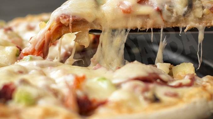 Pizzeria nelle Langhe con 12 lavoratori in nero riapre dopo aver regolarizzato i dipendenti