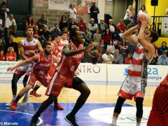 Basket: la fotogallery del debutto casalingo per l