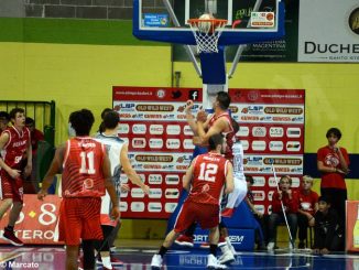 Basket: la fotogallery del debutto casalingo per l'Olimpo 9