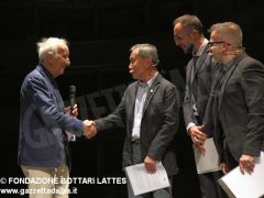 Haruki Murakami, la Quercia del premio Lattes Grinzane 1