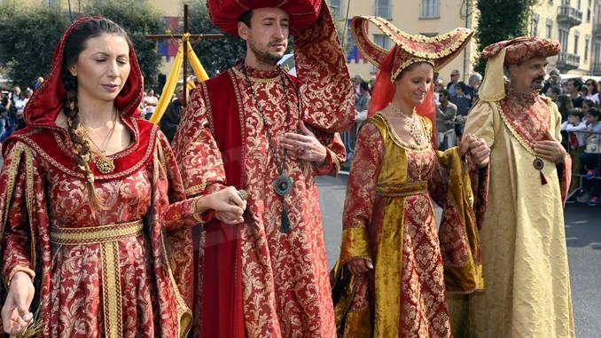 Palio degli asini 2019: la fotogallery della sfilata 21