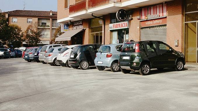 Mussotto: asfaltato il parcheggio all’incrocio con strada Guarene