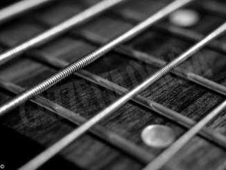 Rintracciate due chitarre rubate a Cuneo, ricettatore individuato anche con l’ausilio dei social