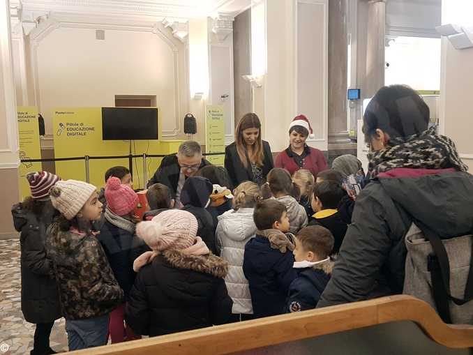 Poste italiane: a Cuneo gli alunni della scuola Soleri scrivono a Babbo Natale