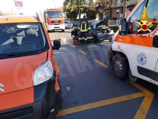 Alba, incidente tra un'auto e una minicar