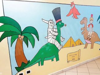 Tutte le aule della primaria di Novello sono decorate con i murales