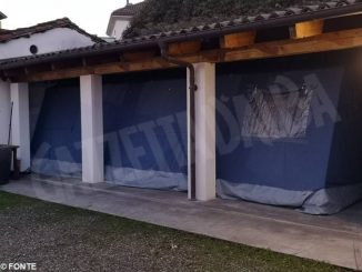 Tenda per i senzatetto nel centro della città