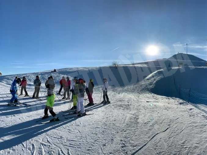 La scuola si sposta in montagna: i licei classico e artistico partecipano al progetto Sci e natura 1