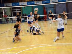 Pallavolo, serie B2. Il 2019 si chiude col derby vinto dall’Alba volley 10