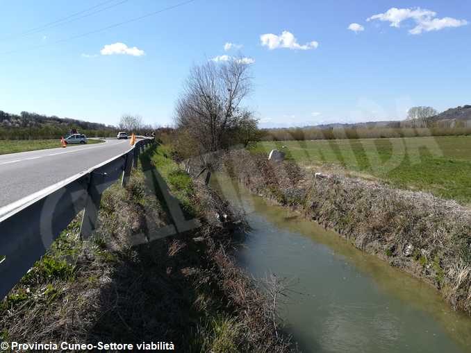 Sistemazione frane e cedimenti sulla provinciale tra Pollenzo e Cantina di Roddi 1